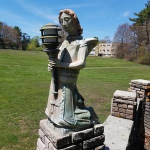 Meet your Posher, Sharon